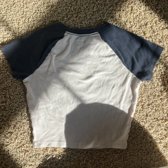 Hollister Navy and White Crop Top - Picture 2 of 2
